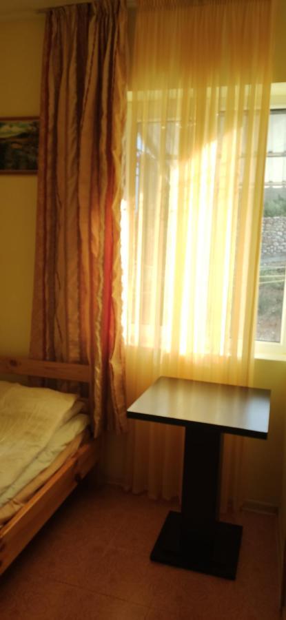 Guest House Albatros Cholpon-Ata Exterior photo