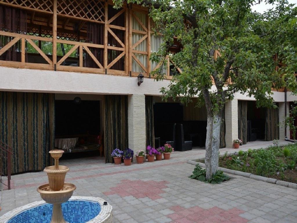 Guest House Albatros Cholpon-Ata Exterior photo